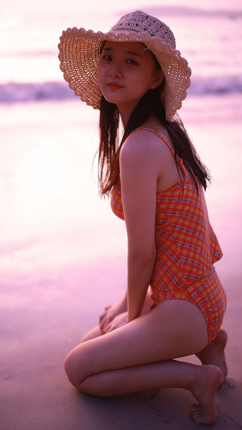 落后局面下球队众志成城完成逆转激励人心，落后两球逆转